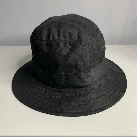 Black Small Vintage Vancouver Grizzlies Bucket Hat - Picture 2 of 2